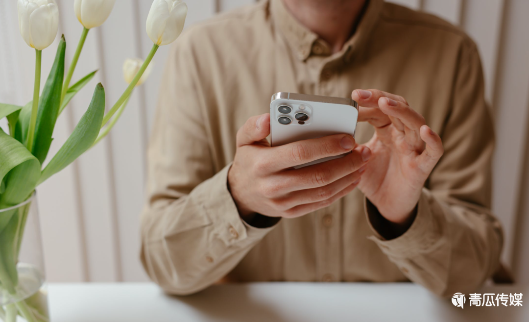 短视频广告帝国：1小时生产12条短视频、500元卖肖像权