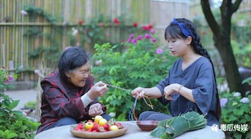 谁在“吞噬”李子柒？