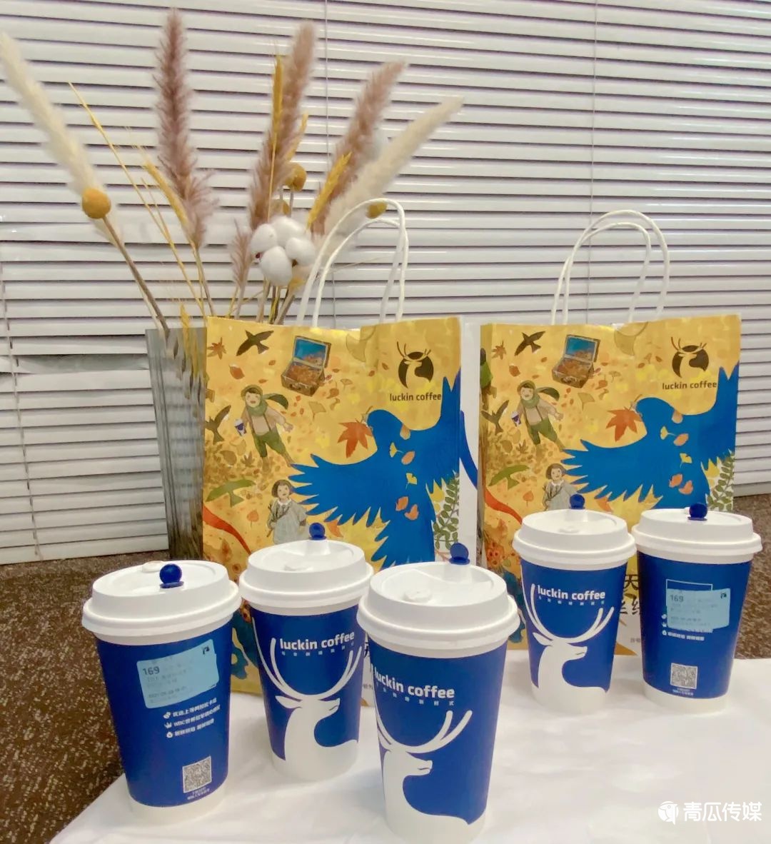 瑞幸凭什么成爆款制造机？